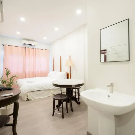 Ferienwohnung Hidden Dragon Yaowarat Road Bkk